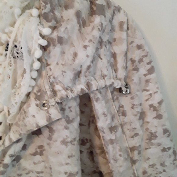 Chico's Beige & White Splatter Jkt Sz. 2 Not Worn! - Picture 5 of 8